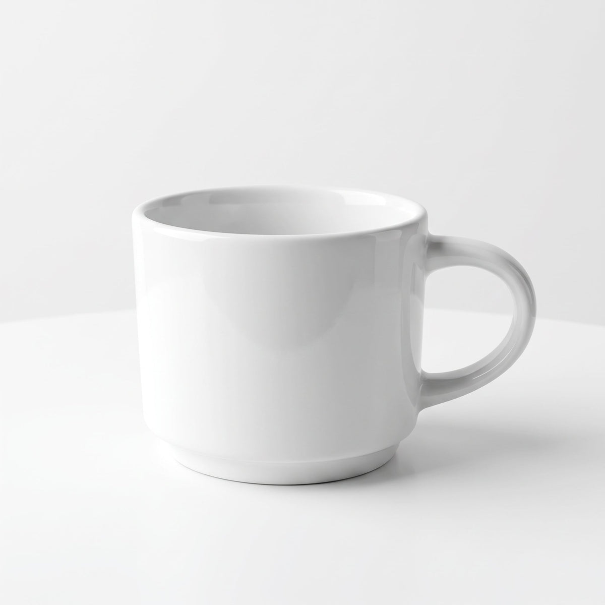 Classic white coffee mug – Minimalist ceramic mug for tea and coffee